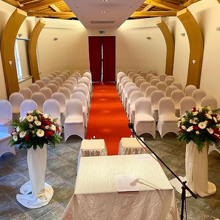 Park Hotel Villa Potenziani Риети Экстерьер фото