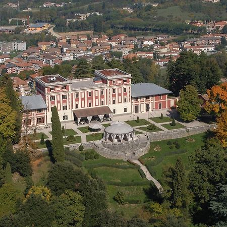 Park Hotel Villa Potenziani Риети Экстерьер фото