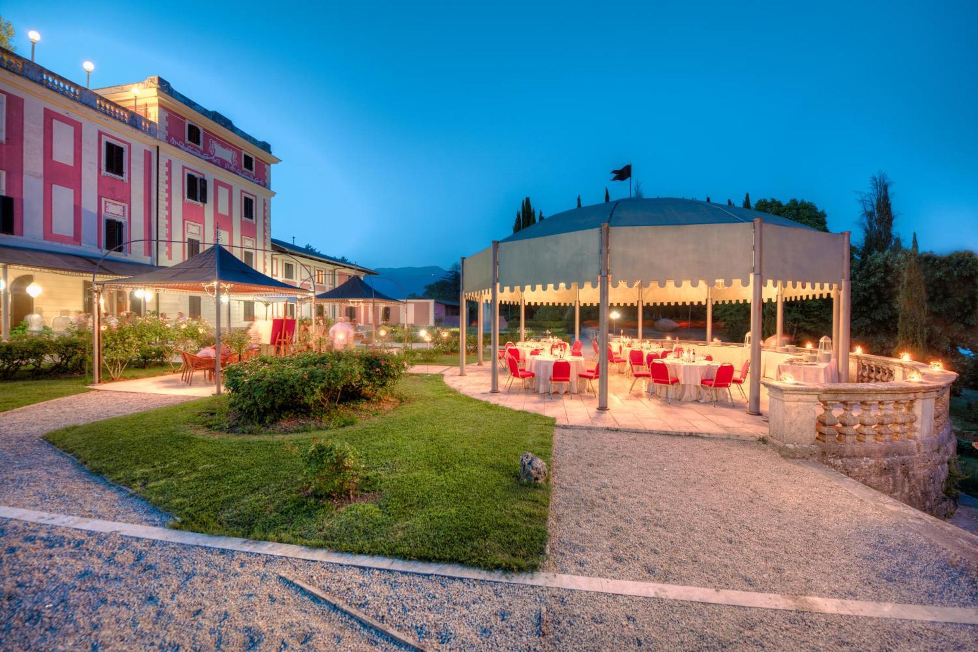 Park Hotel Villa Potenziani Риети Экстерьер фото