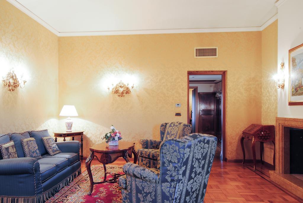 Park Hotel Villa Potenziani Риети Экстерьер фото
