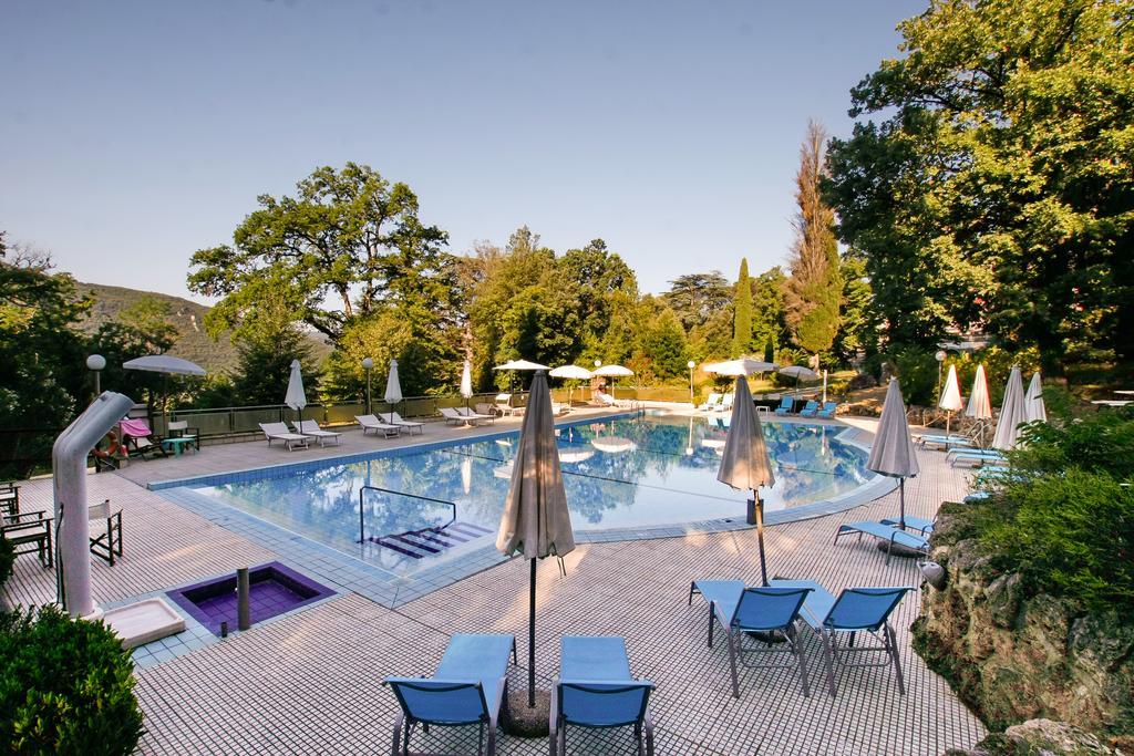 Park Hotel Villa Potenziani Риети Экстерьер фото
